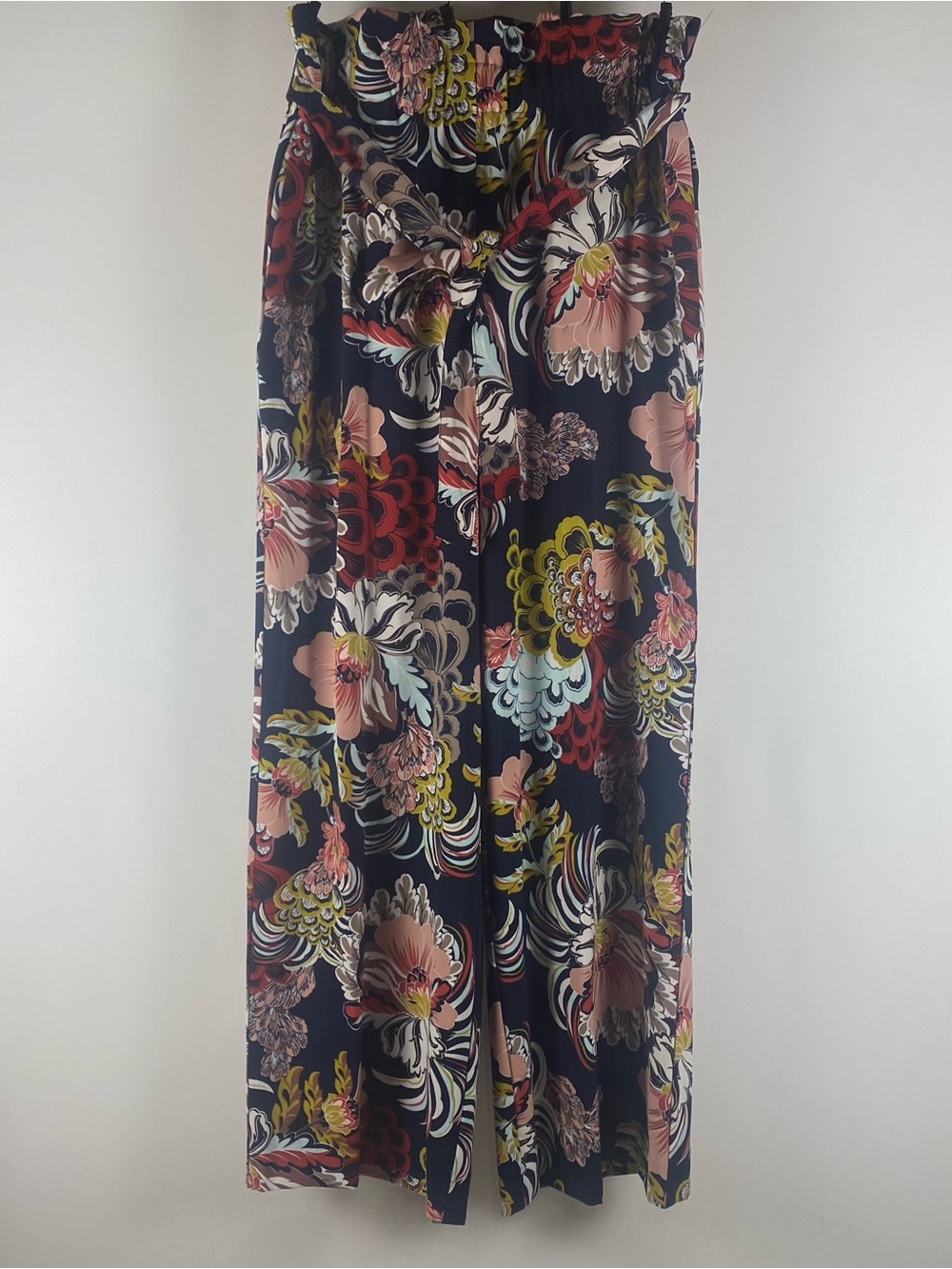 New York & Company Dramatic Floral Flare Pants With Cloth Tie Belt Size S